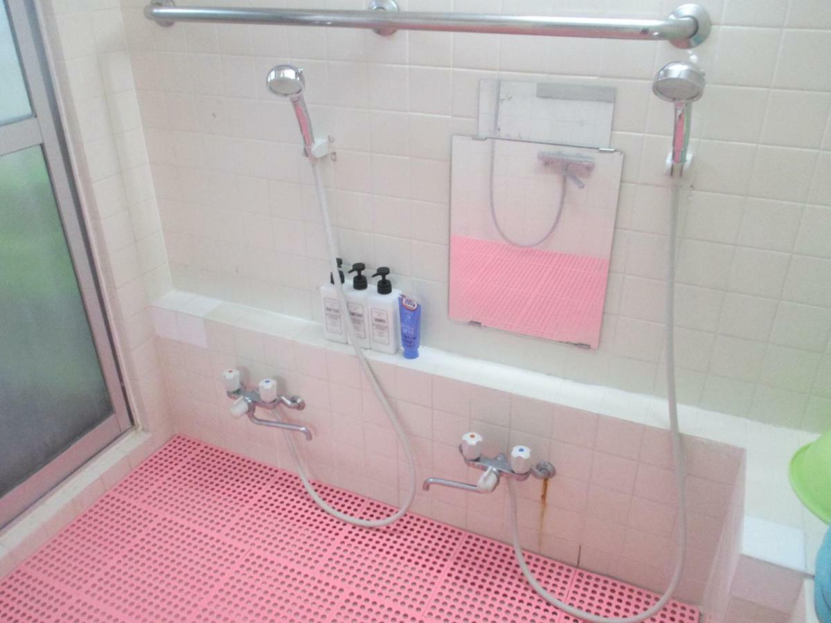 Guesthouse Shiawase Eki Fukuoka  Eksteriør bilde